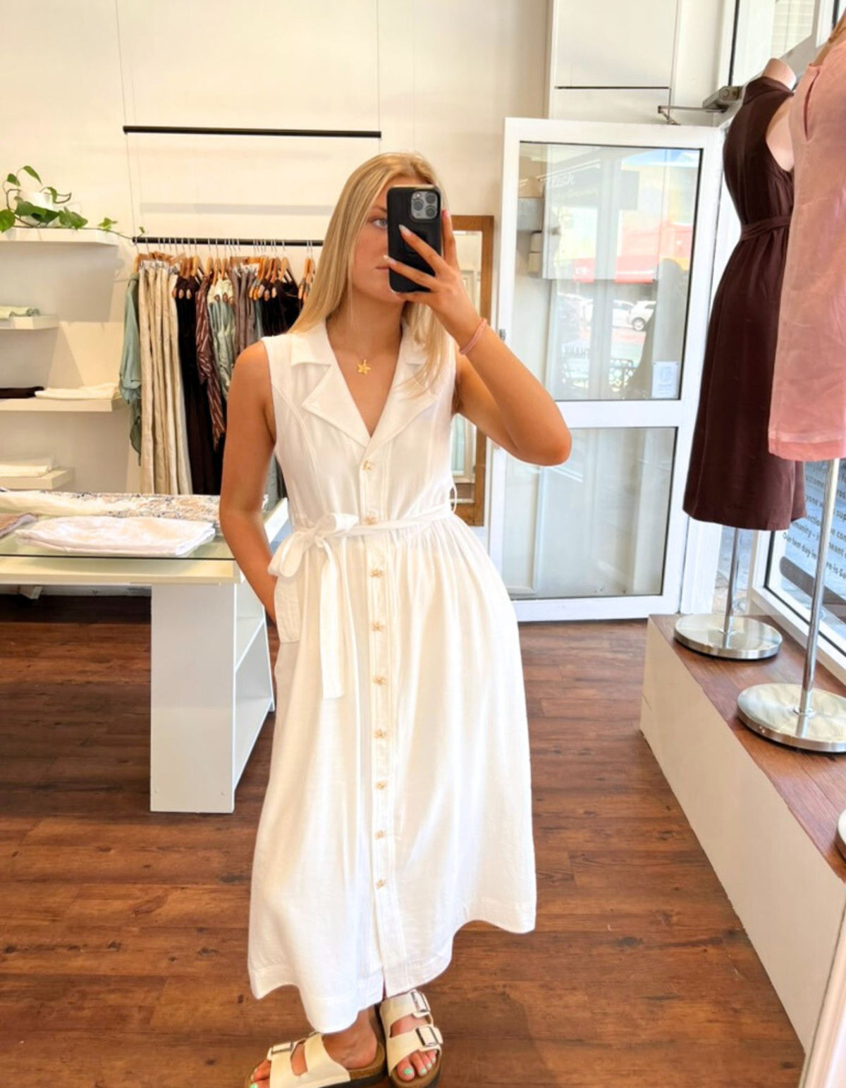 Tara Sleeveless Shirt Dress in White