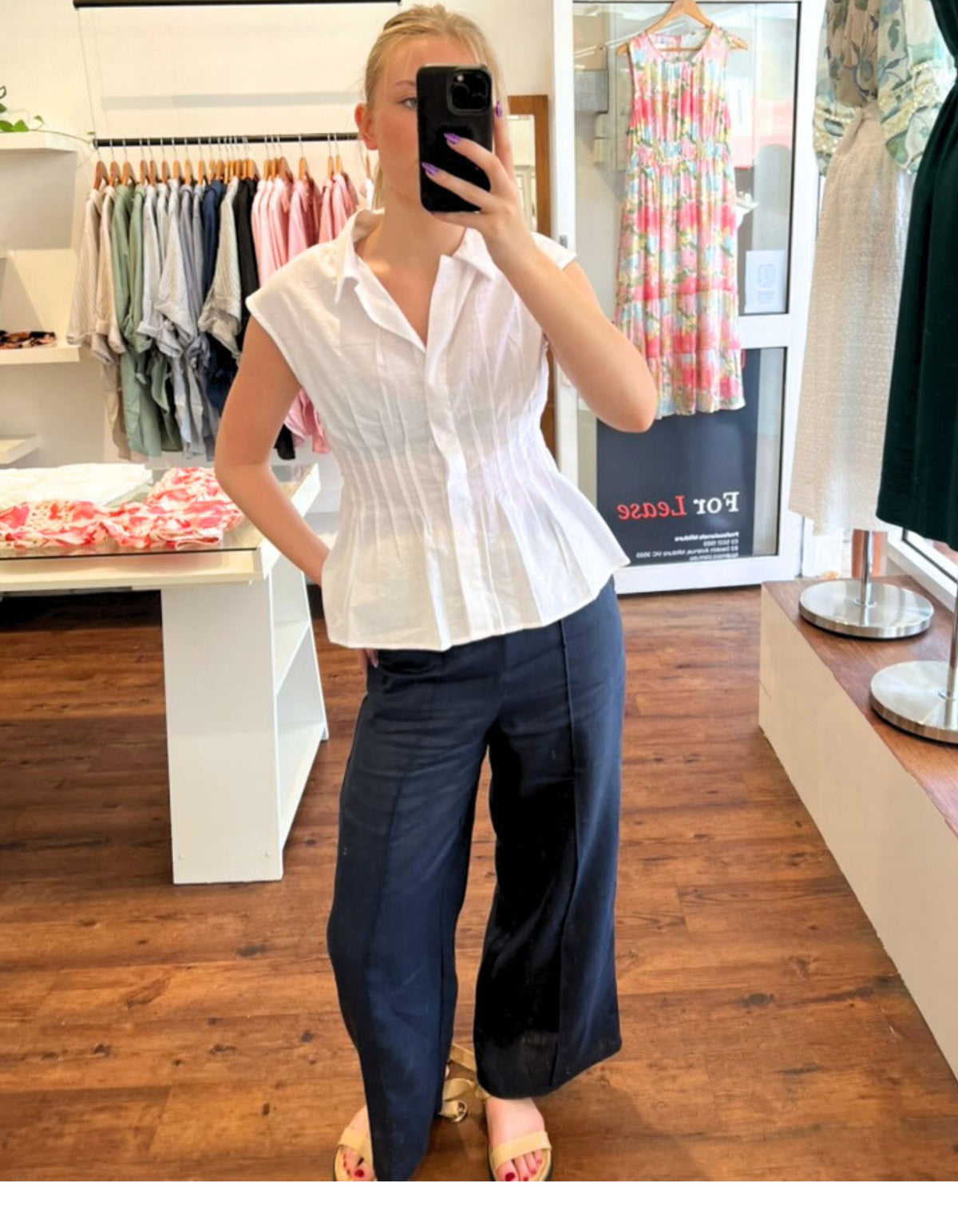 Farah Elastic Back Pants in Navy Linen