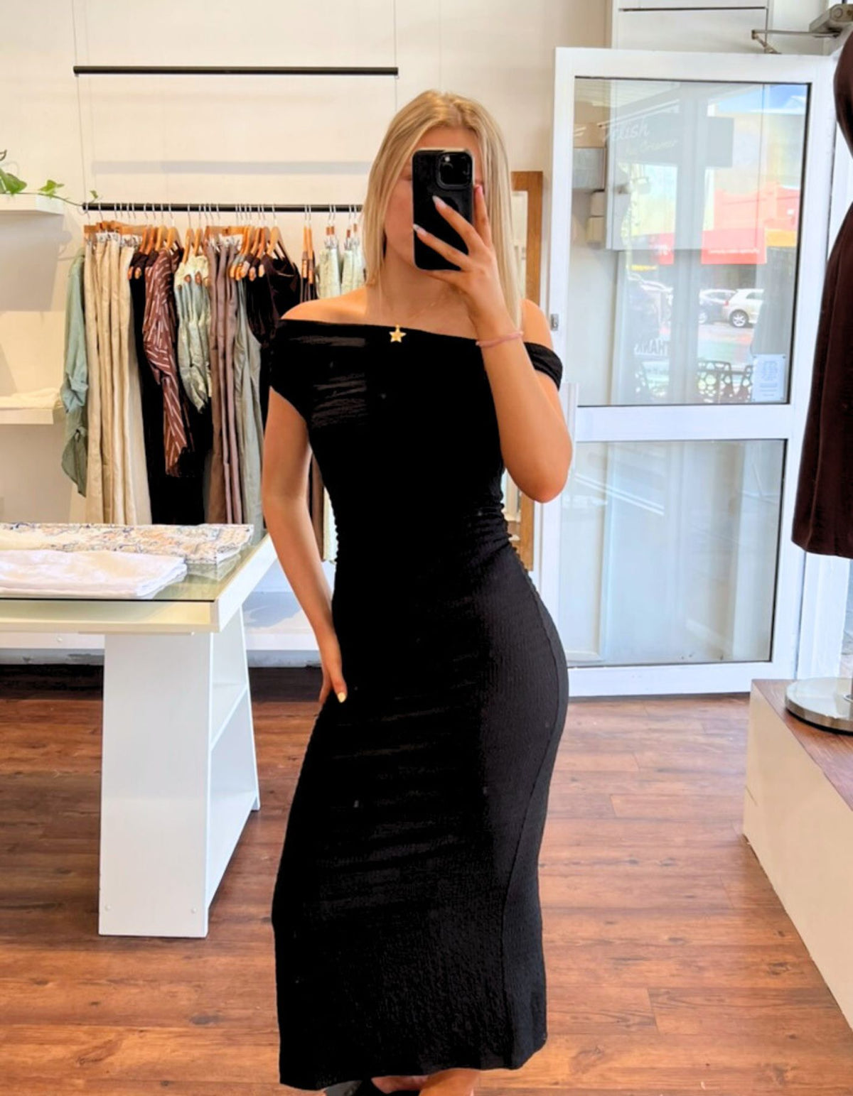 Lucille Drop Sleeve Bodycon Dress in Black