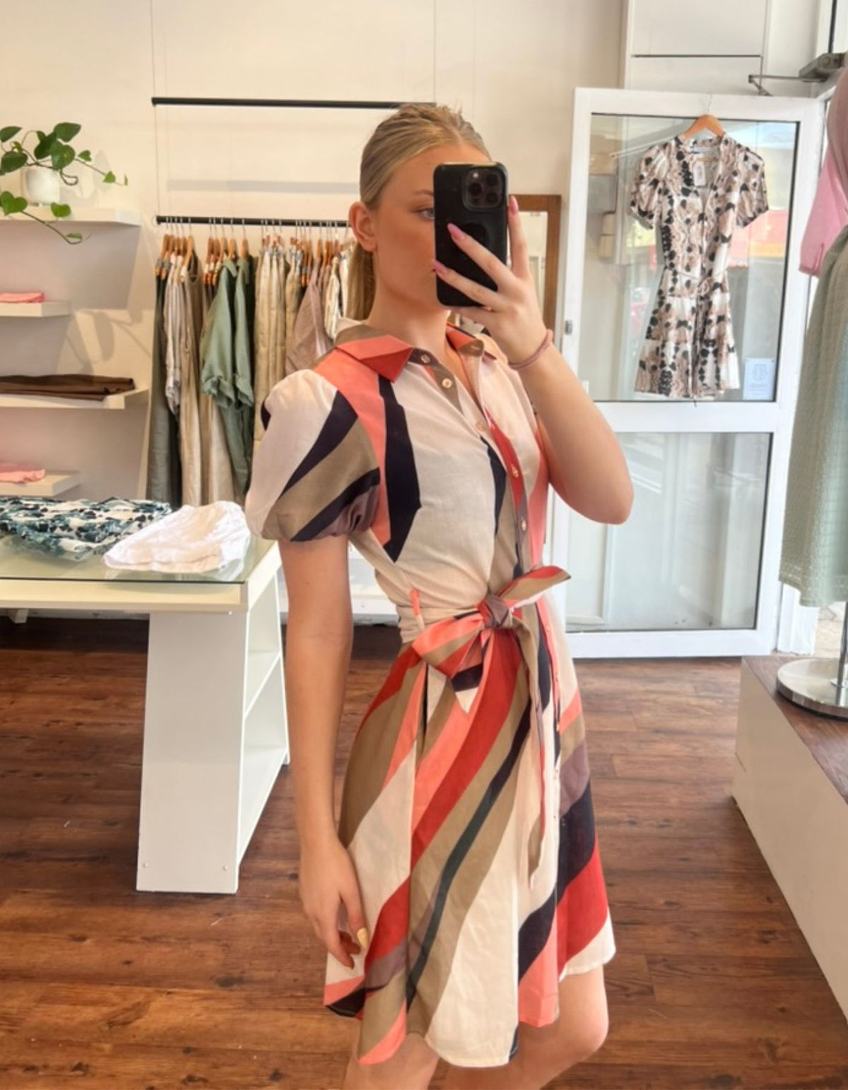 Cleo Short Sleeve Dress in Earthy Tonal Print