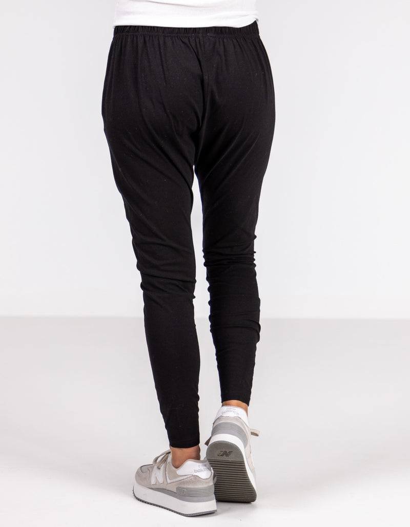 Kiera Cotton Jogger Pant in Black