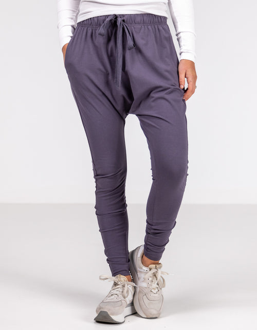 Kiera Cotton Jogger Pant in Gunmetal