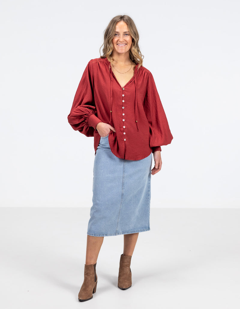 Bridget Balloon Sleeve V Neck Top in Rust