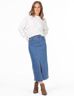 Lark Stretch Denim Fitted Skirt in Dark Blue