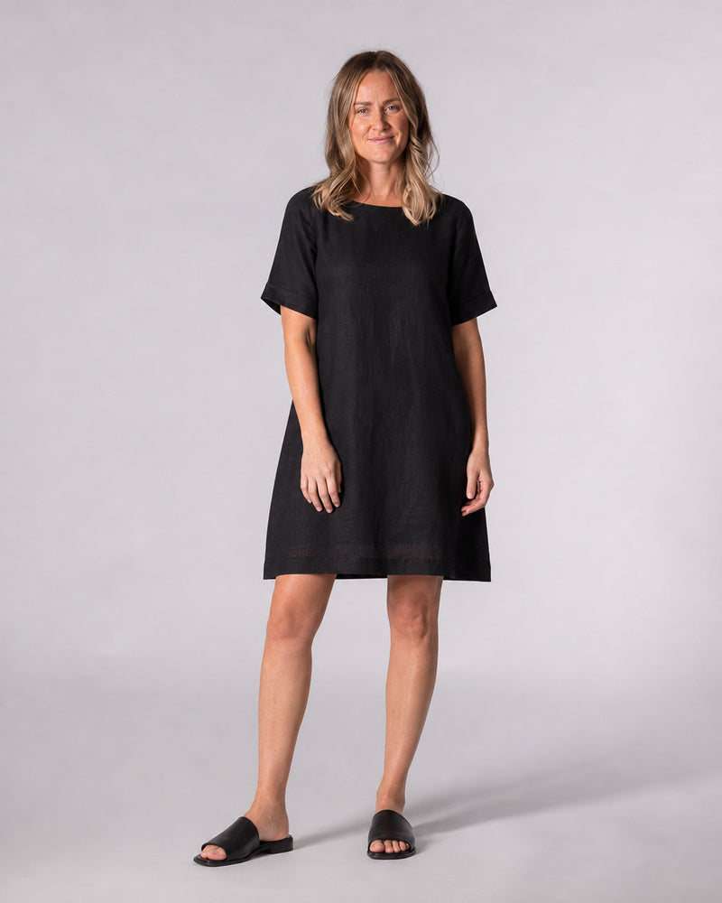 Elke Black Linen Round Neck Shift Dress